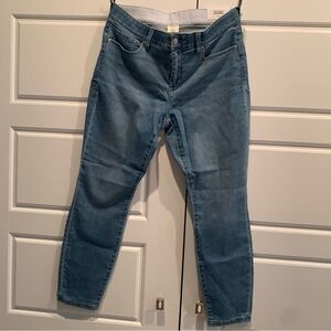 Soma NWT Slimming 5 Pocket Denim Jeans Regular L LIGHT WASH